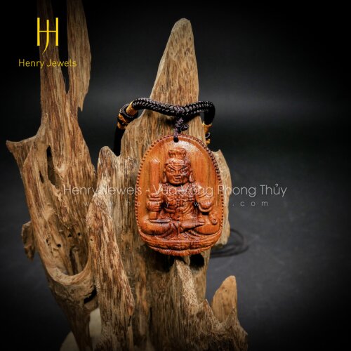 Mặt dây chuyền Phật Bản Mệnh gỗ Sưa đỏ Việt Nam